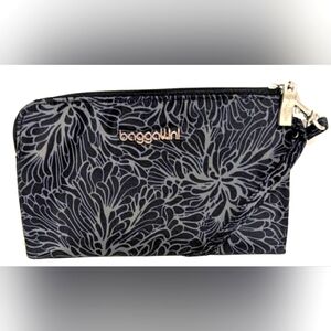 BAGGALLINI Black and grey RFID wristlet